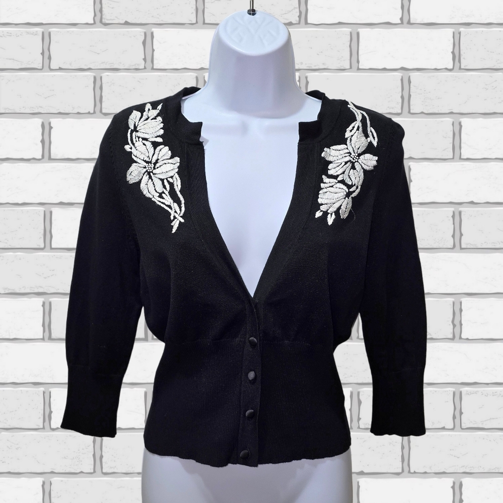 WHBM | Silk Blend Black & White Embroidered Quarter Sleeve Cardigan - S